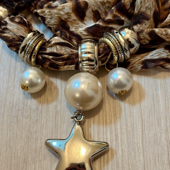 Stylish Leopard Print Fashion Scarf with Statement Beads & Chunky Pearl Accents - Picture 8 of 14